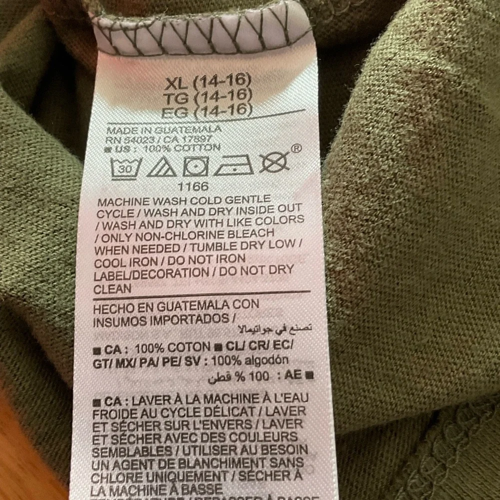 Old Navy Explore Bear Boys Long sleeve T-shirt Tee NWT